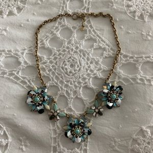 Loft Necklace with Flower Design and Gold Chain